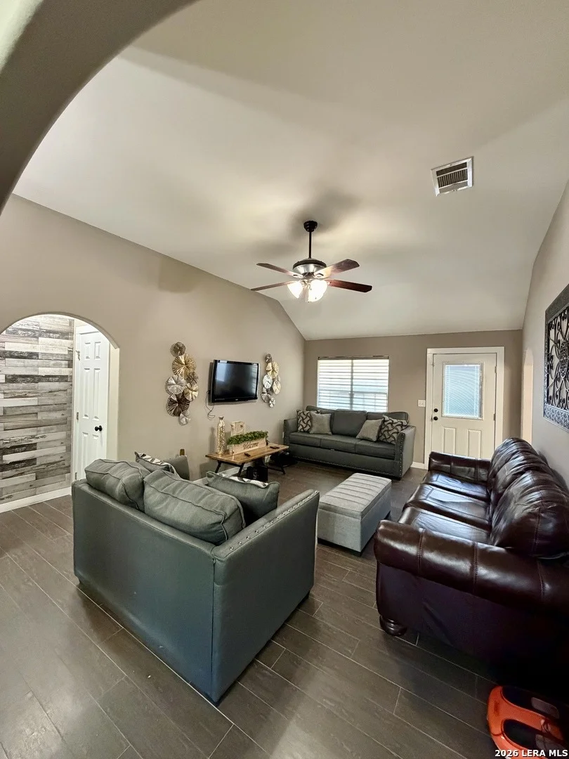 Photo of 227 Paso Caballero