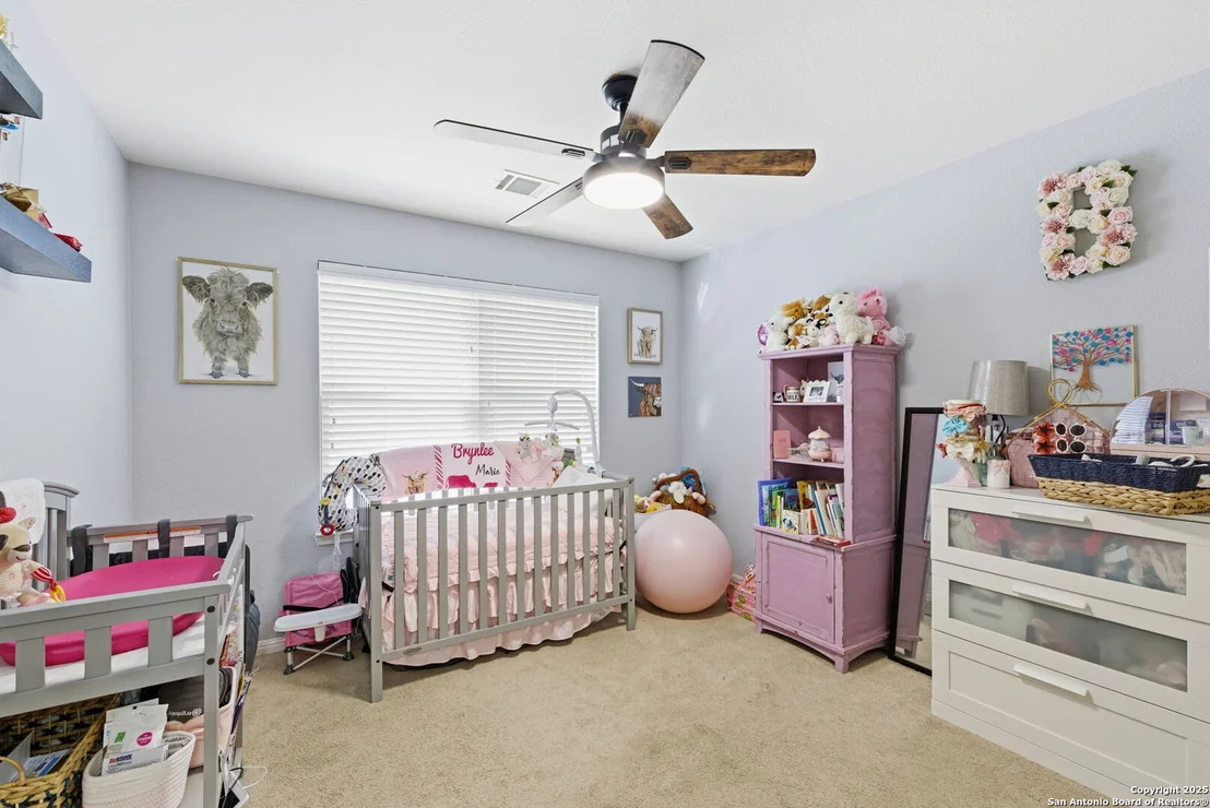 Photo of 2183 Hiline