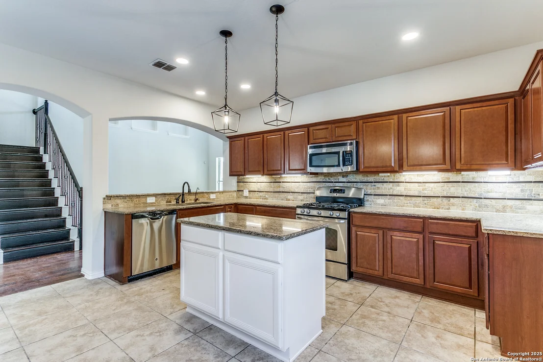 Photo of 7823 Bluebird Haven