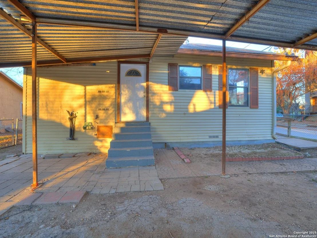 Photo of 302 REGENT