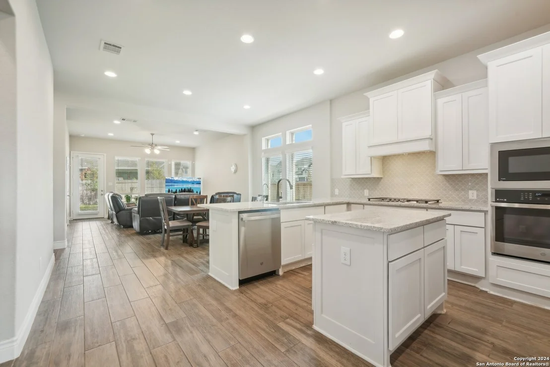 Photo of 1493 Pitcher Bend