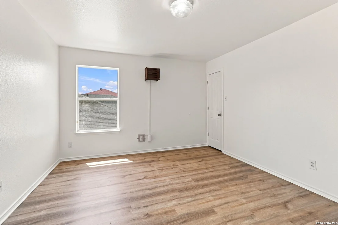 Photo of 934 MAGNOLIA Summit