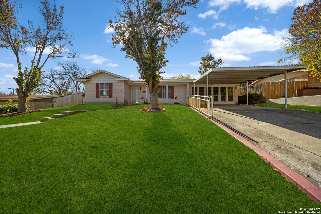 Photo of 3802 Oak