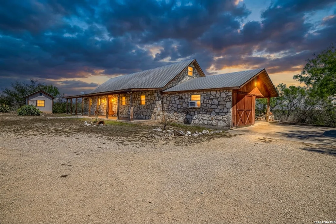 Photo of 2292 County Road 400