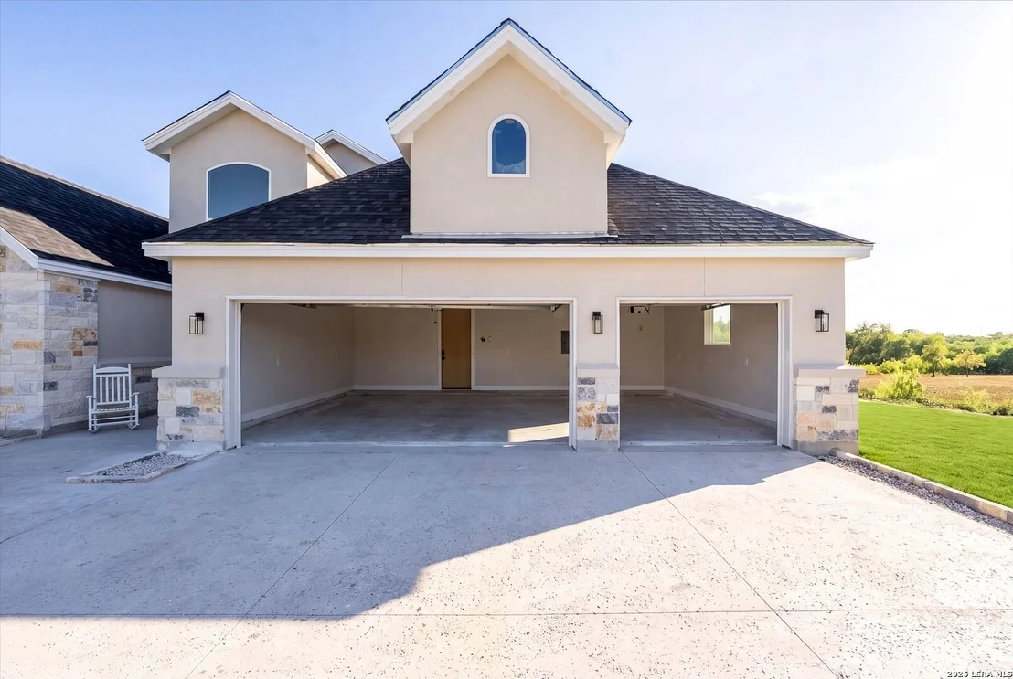Photo of 7166 Newman Blvd