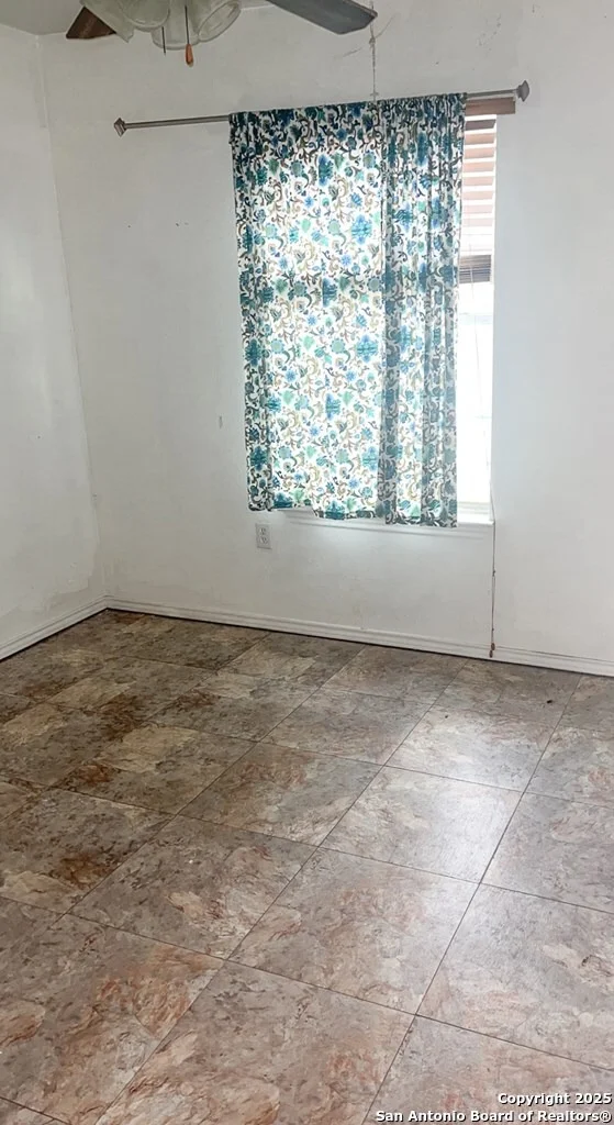 Photo of 523 N Nueces
