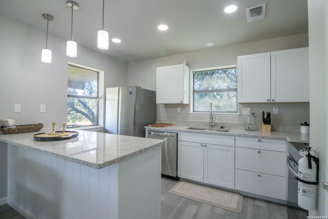 Photo of 582 Orbit Dr