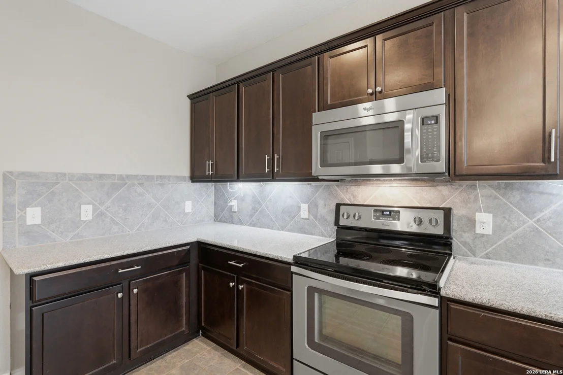 Photo of 493 Auburn Park