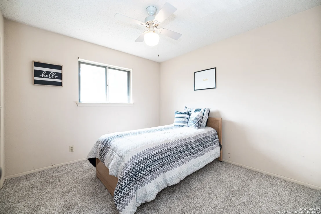 Photo of 6018 GRAND Point