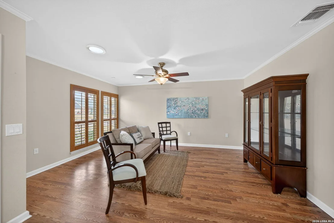 Photo of 121 Fort Wayne