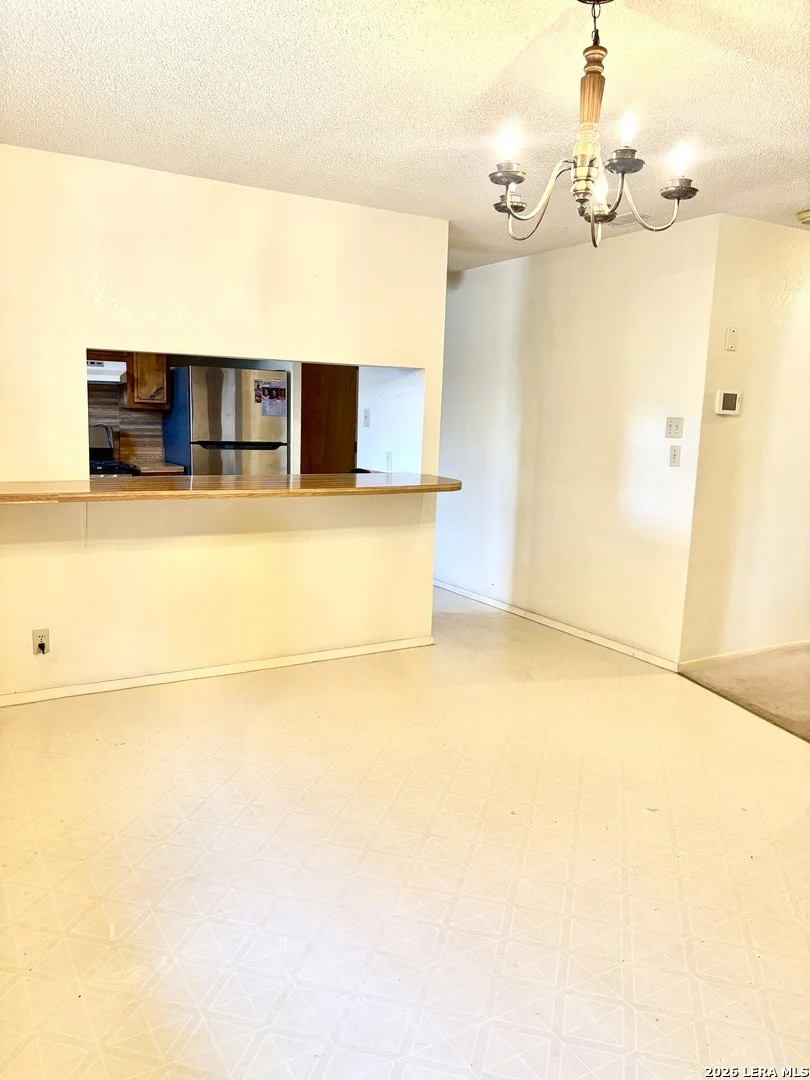 Photo of 413 W AVENUE X