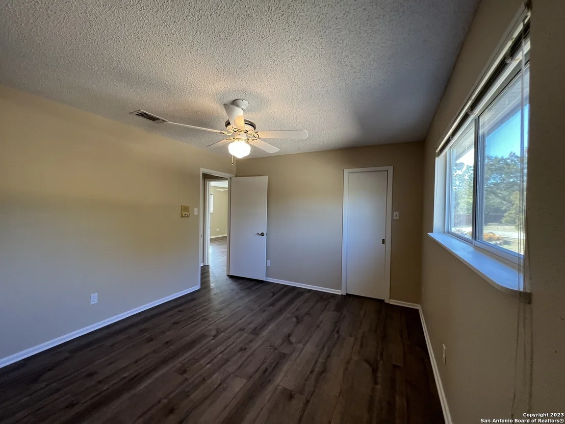 Photo of 119 CEDAR TREE LN
