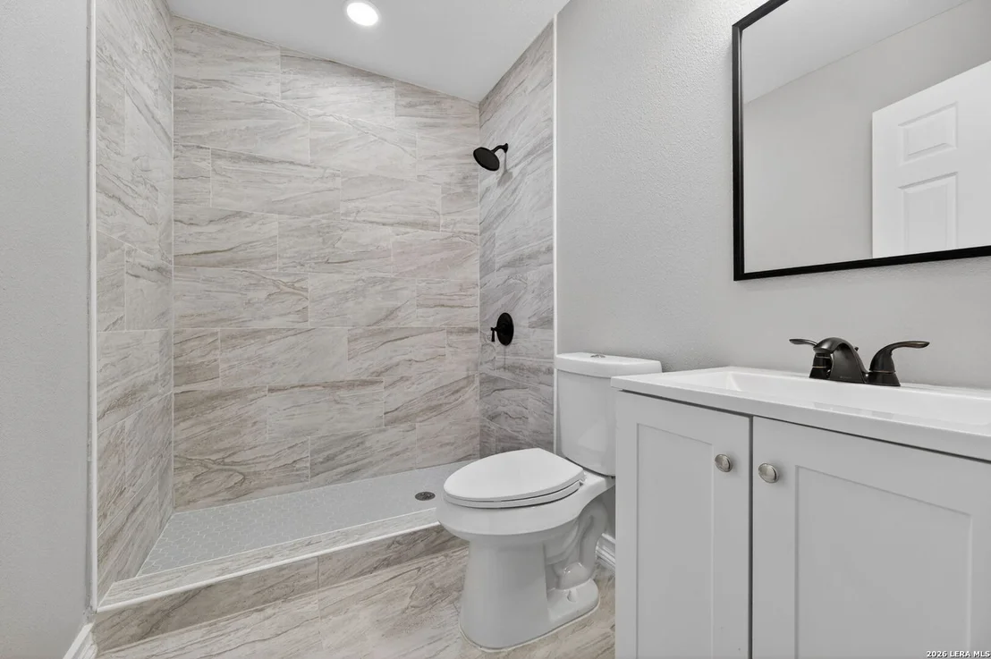 Photo of 5871 Castle Lk