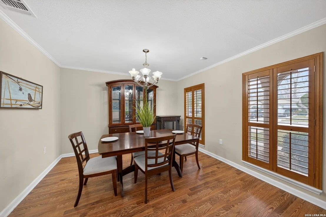 Photo of 121 Fort Wayne