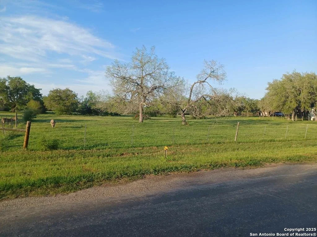 Photo of 2915 Carr Road