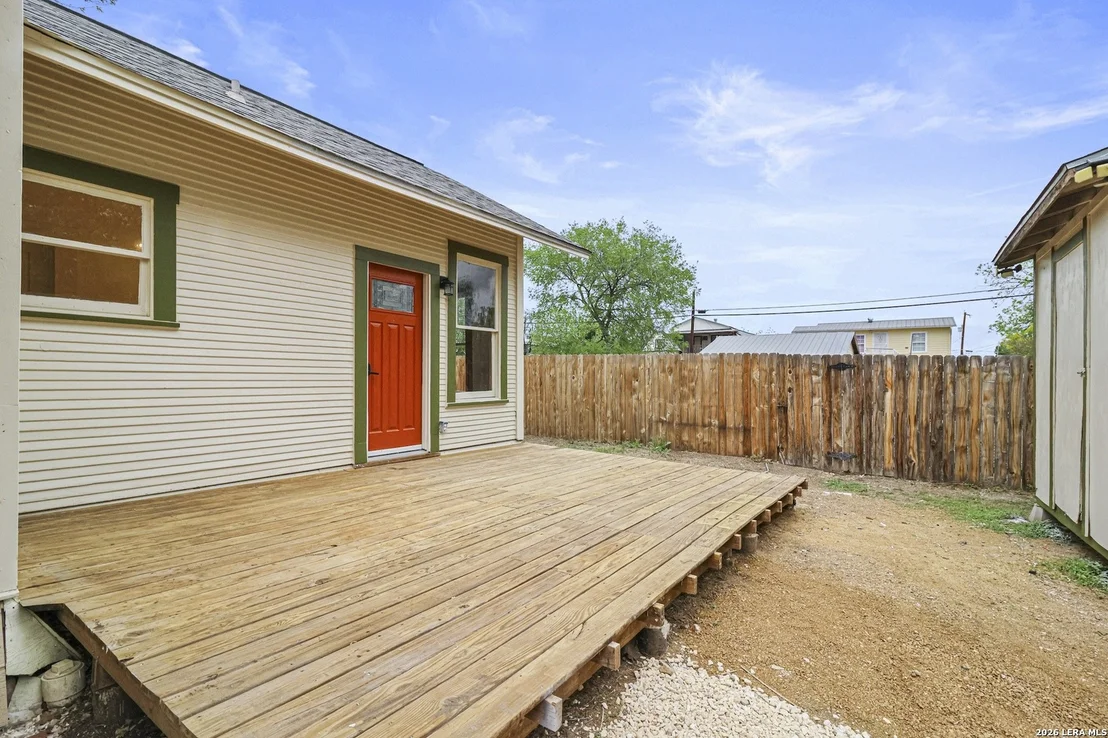 Photo of 235 CORNELL AVE