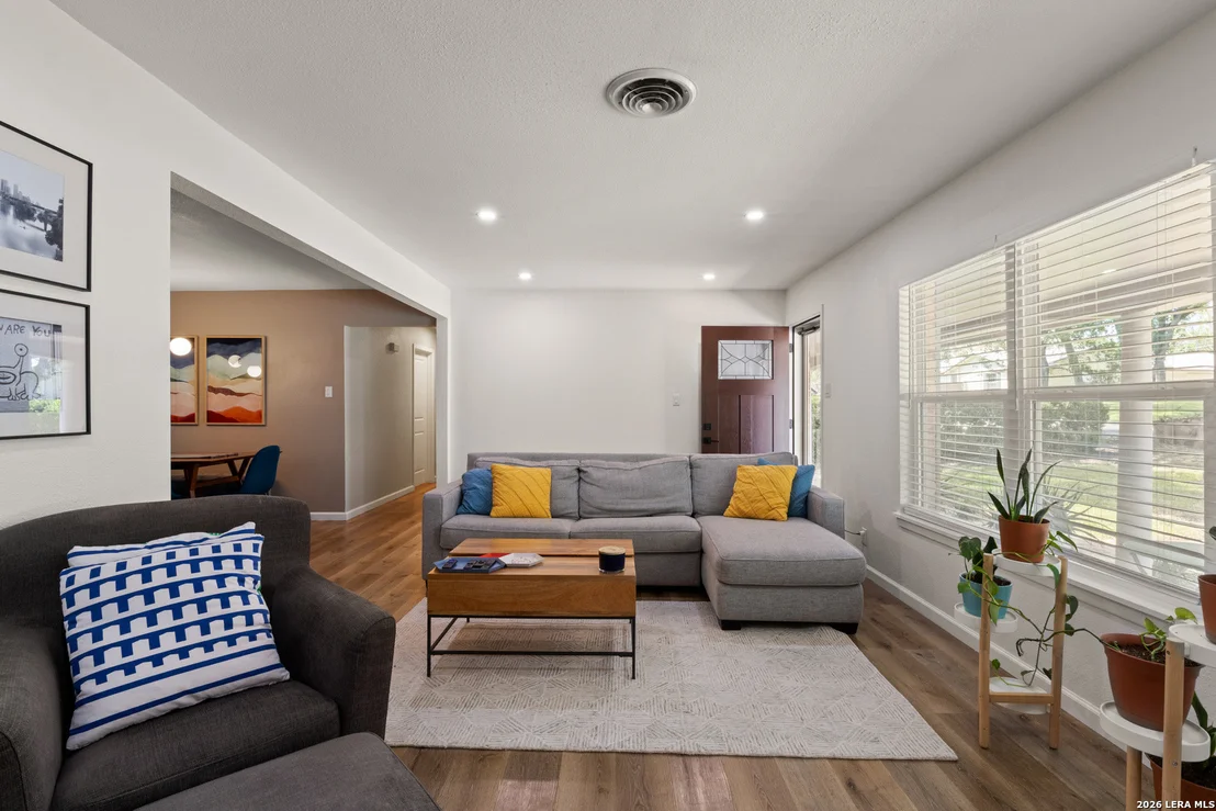 Photo of 8002 Briargate