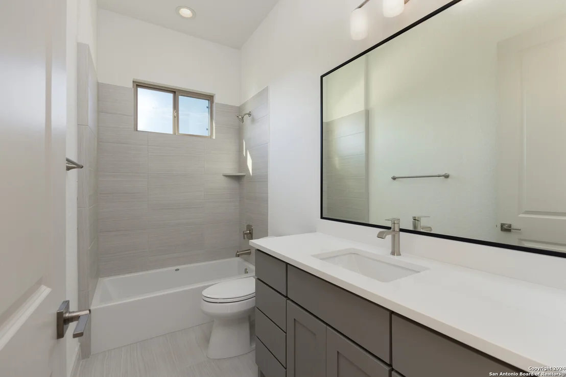 Photo of 331 TOUCAN DR