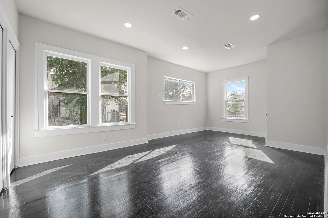 Photo of 343 Canton