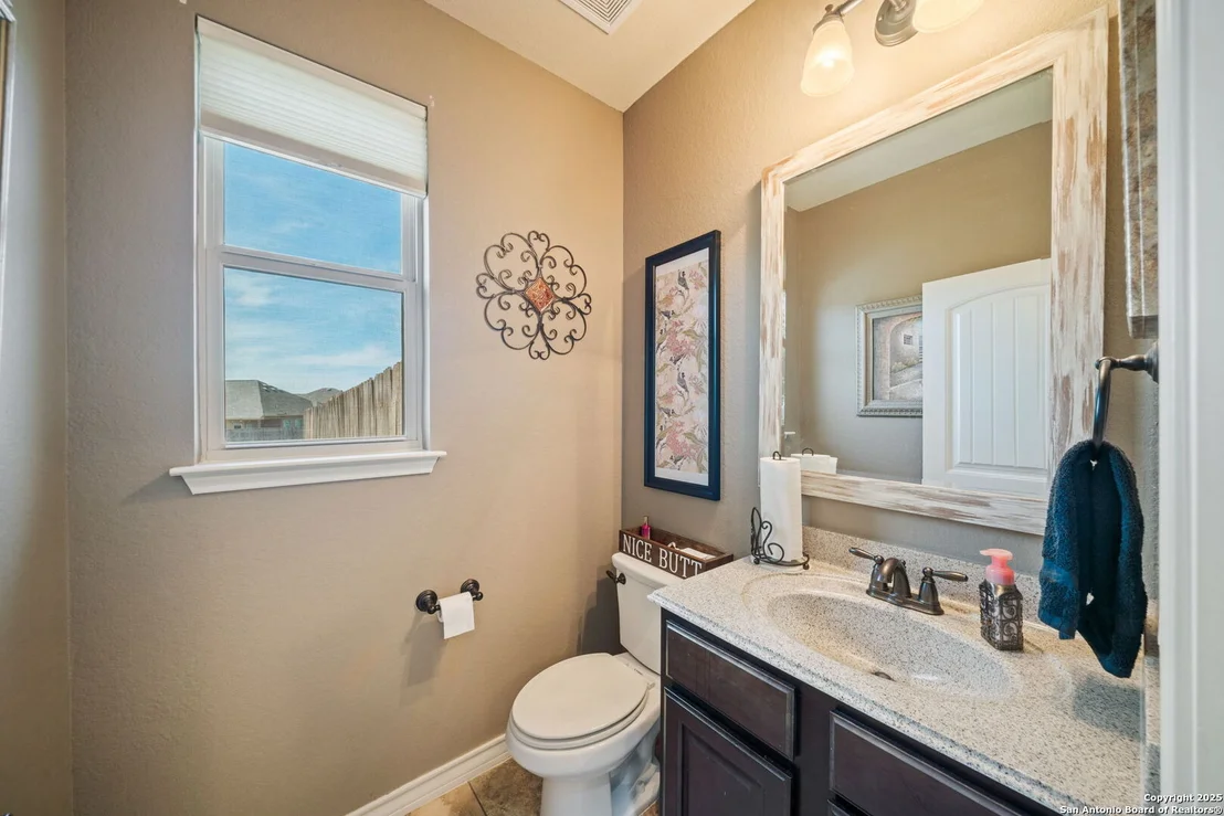 Photo of 505 Saddle Hill
