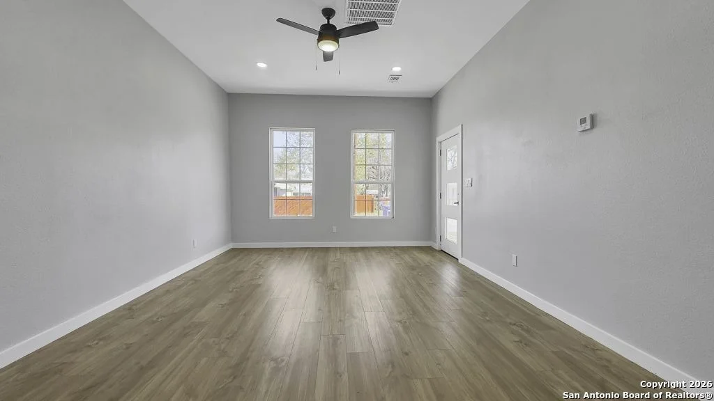 Photo of 219 Saint James