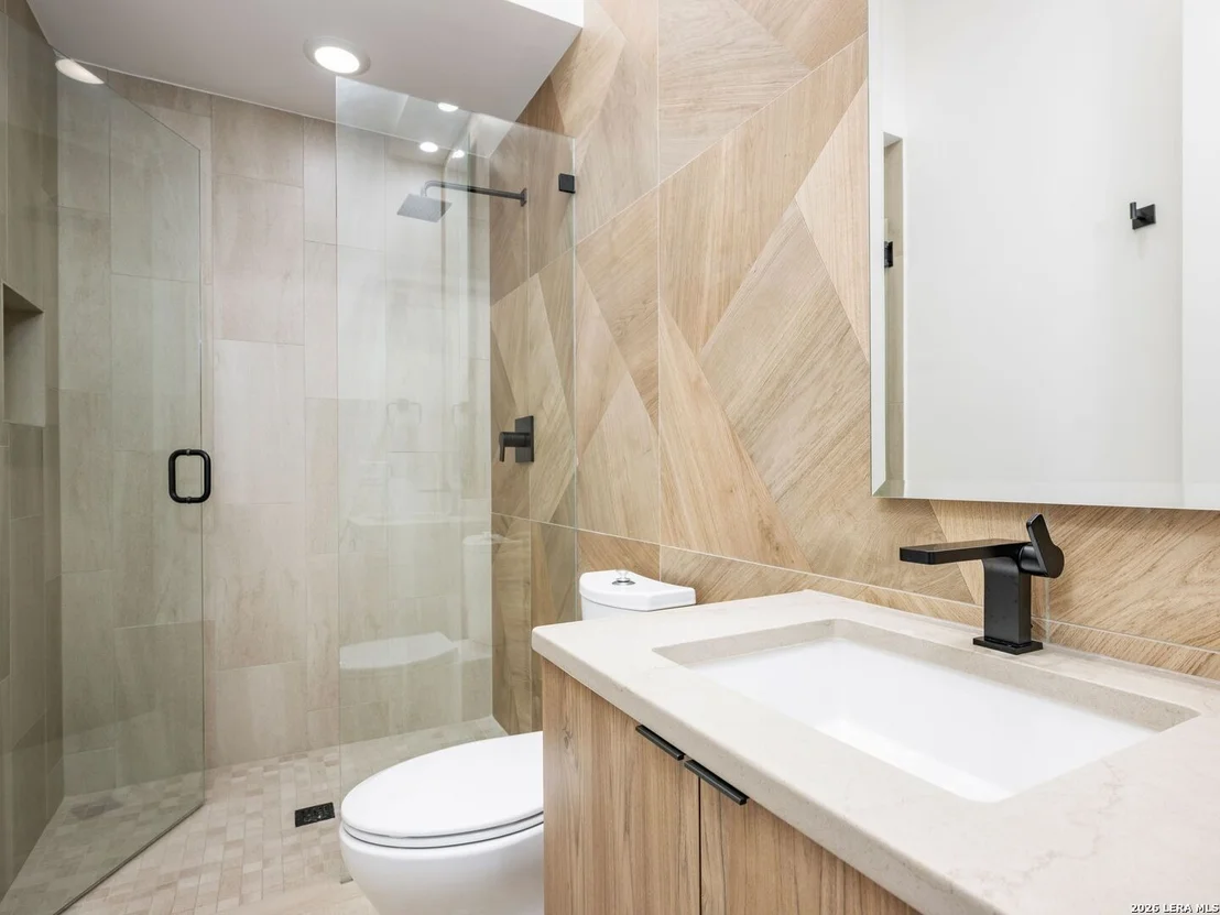 Photo of 211 Wellesley Hill