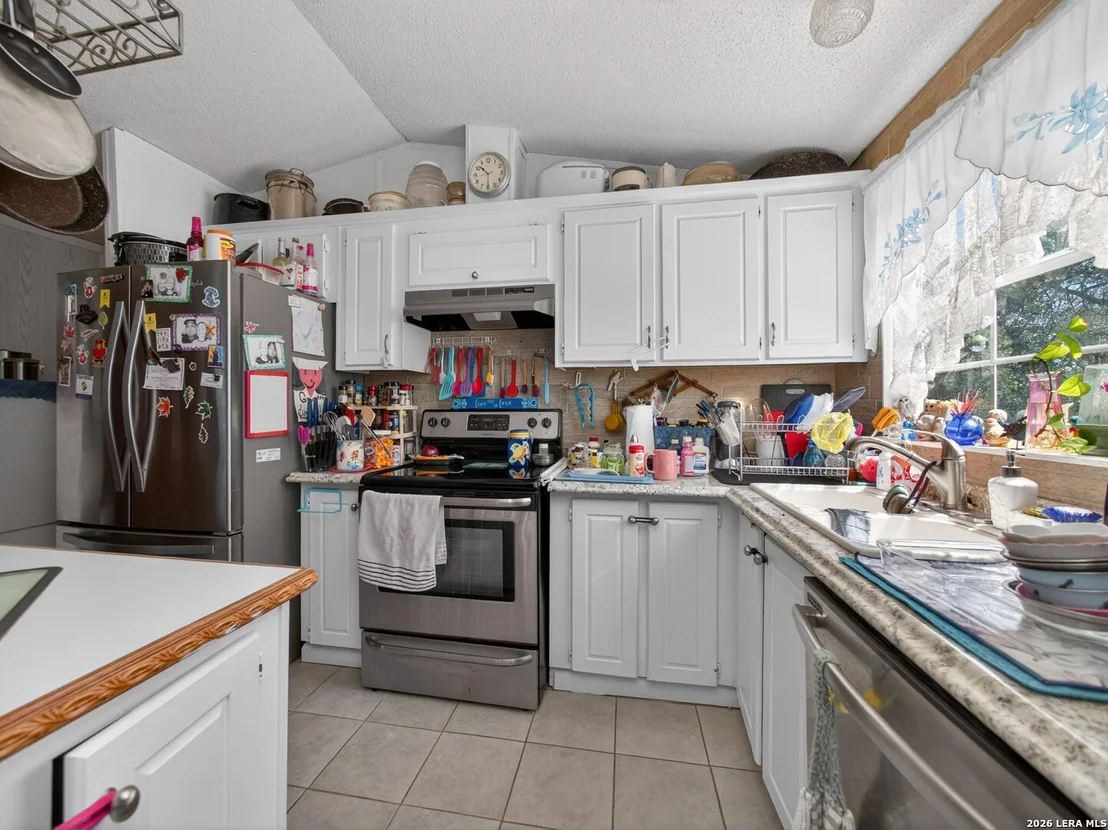 Photo of 953 Forest Oaks Dr