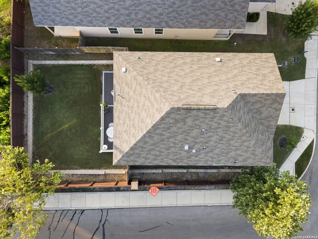 Photo of 4905 Hallies Garden