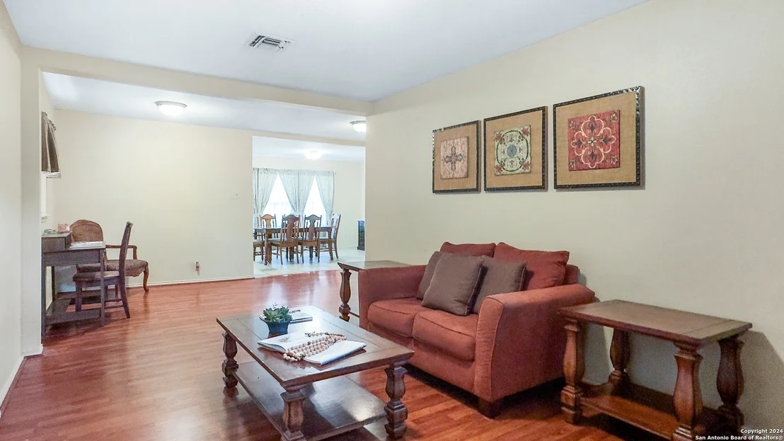Photo of 331 Aaron Pl