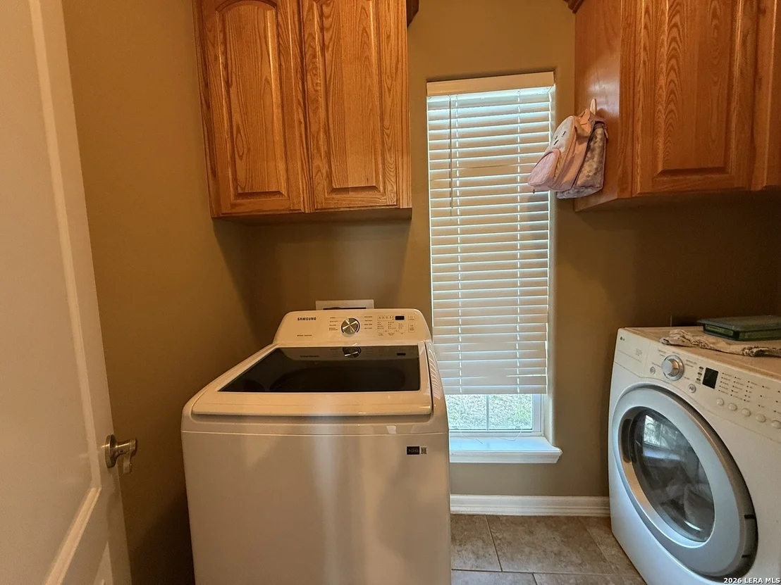 Photo of 137 Lakeview Trace
