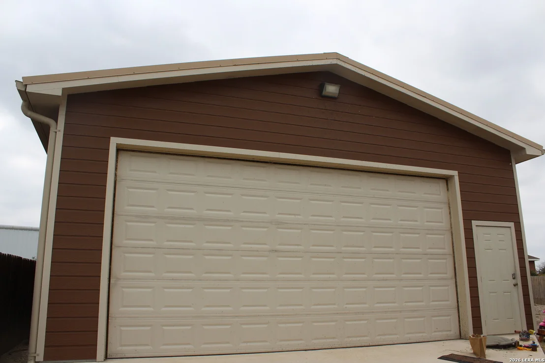 Photo of 137 Lakeview Trace