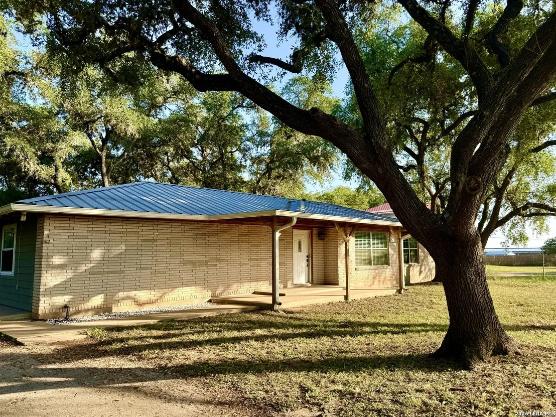 Photo of 170 White