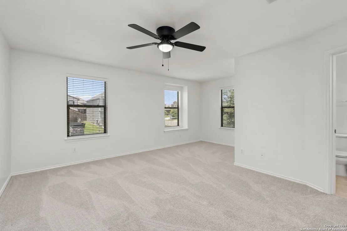Photo of 3909 Legend Pond