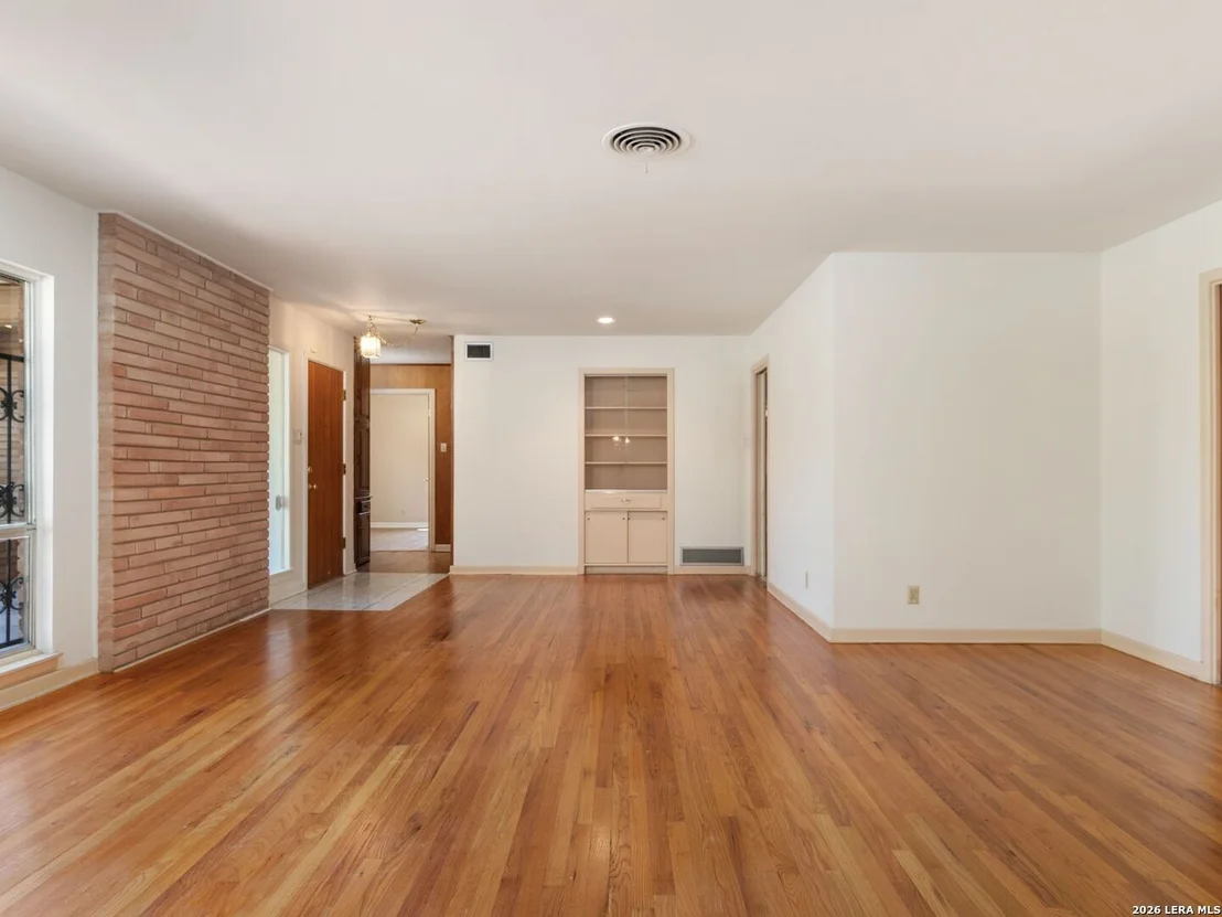 Photo of 104 Herweck Drive