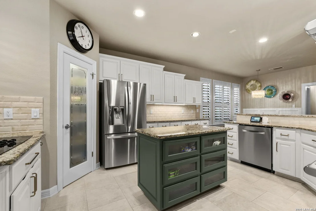 Photo of 2302 BLACKOAK BND