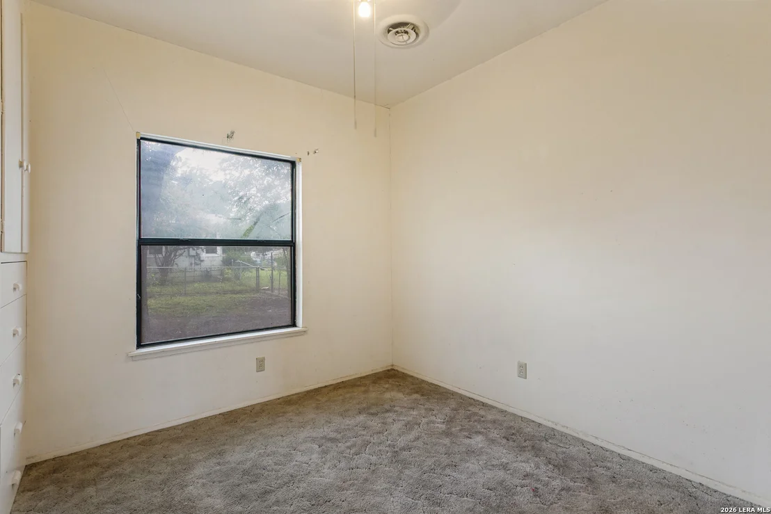 Photo of 12703 MIDDLE LN