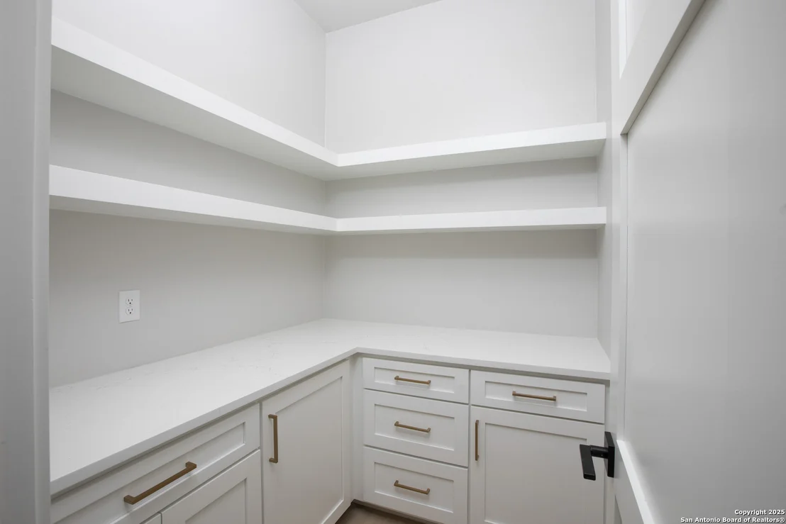 Photo of 118 Obscure Way