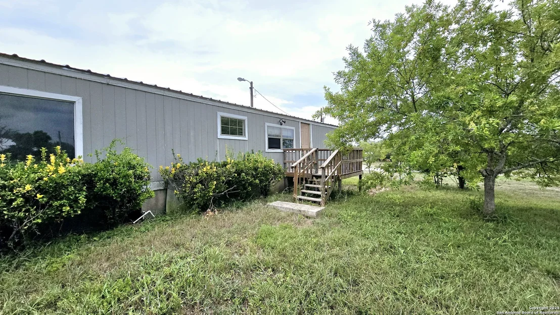 Photo of 374 COUNTY ROAD 574