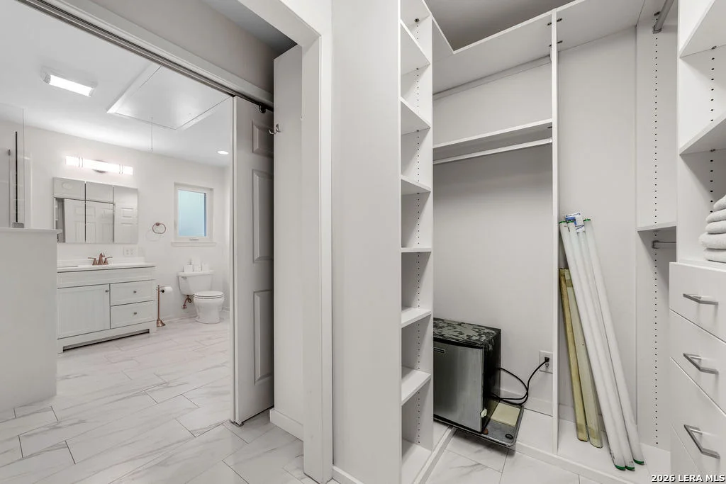 Photo of 309 Burney