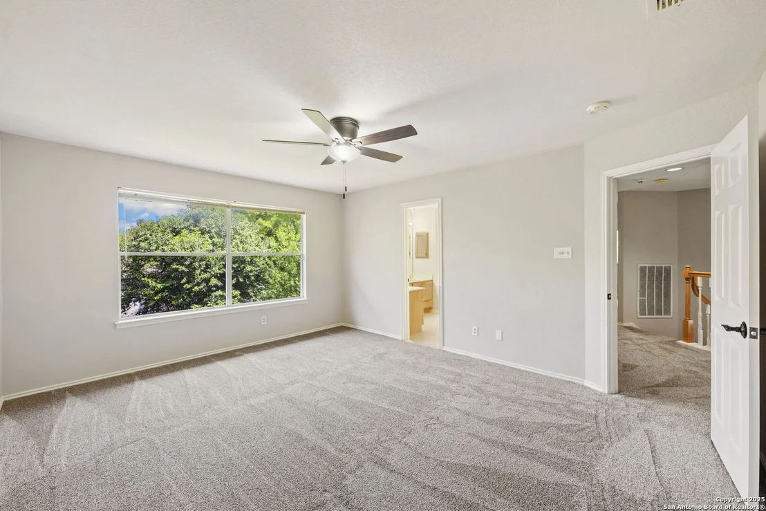Photo of 6115 Glen Heather