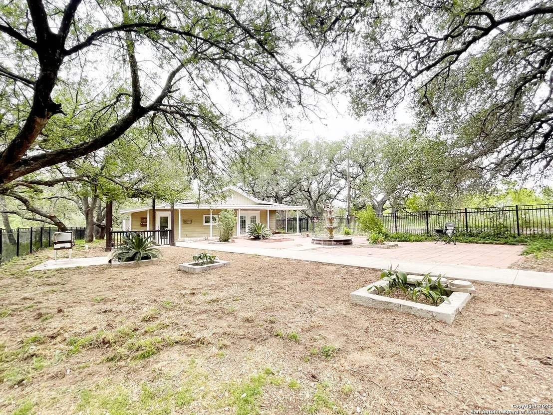 Photo of 1722 COUNTY ROAD 676