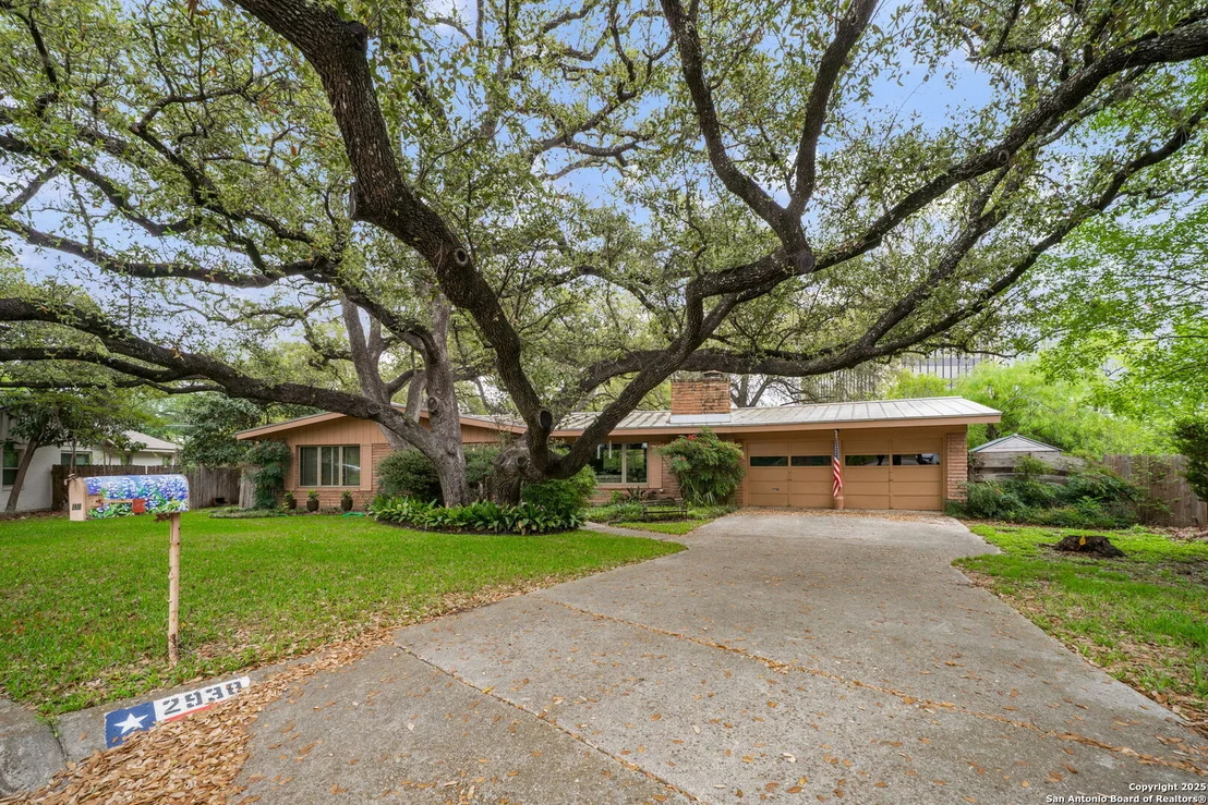 Photo of 2938 Chisolm Trail