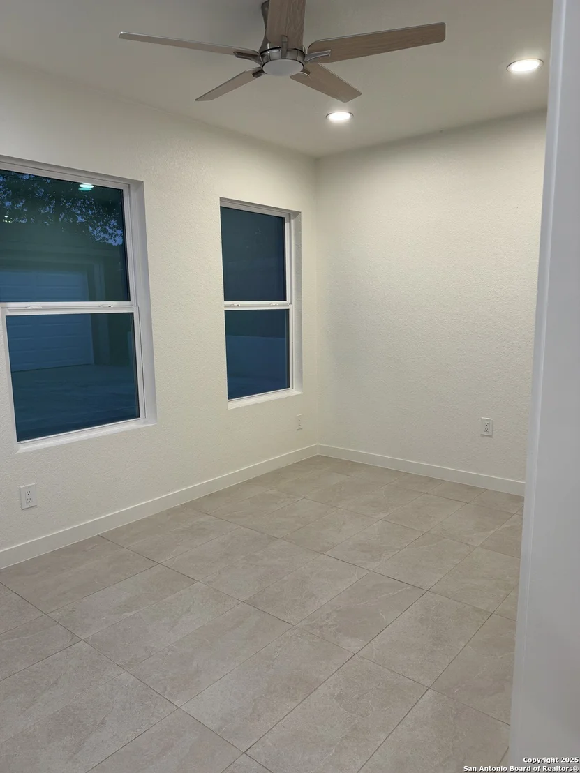 Photo of 214 Williamsburg