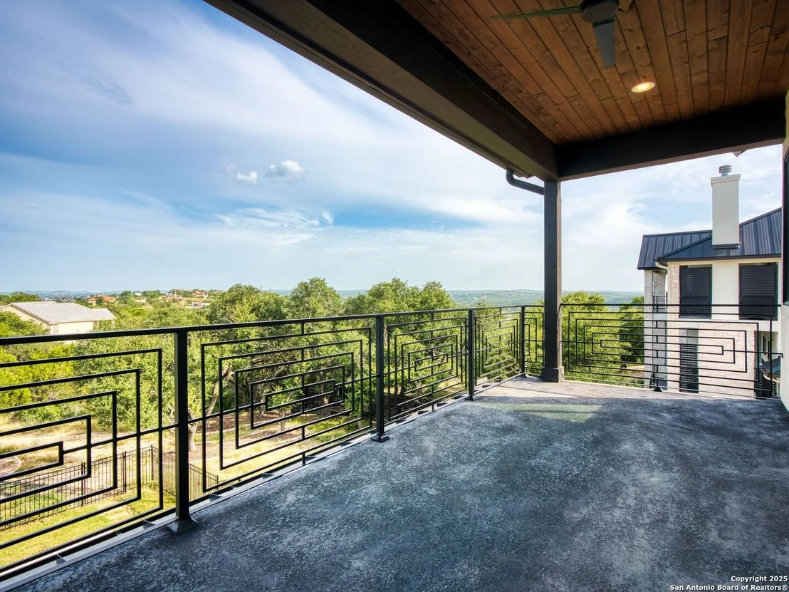 Photo of 207 River Bend