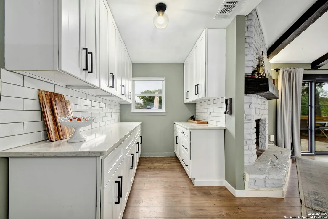 Photo of 10707 Mount Ida