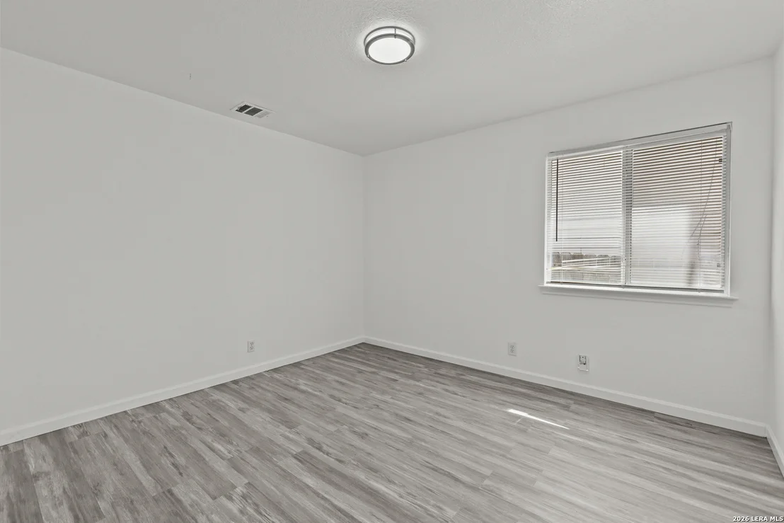 Photo of 10710 Diamond Rock