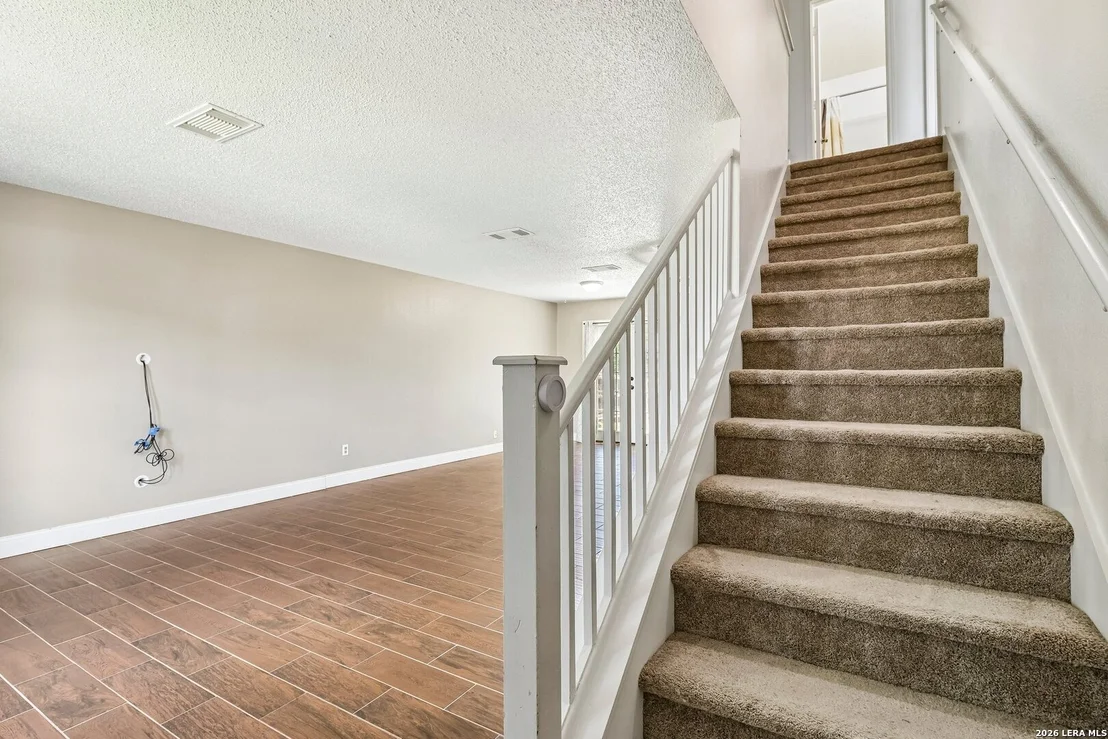 Photo of 10132 SUNSET PL
