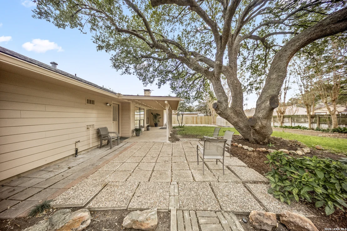 Photo of 2618 Shadow Cliff