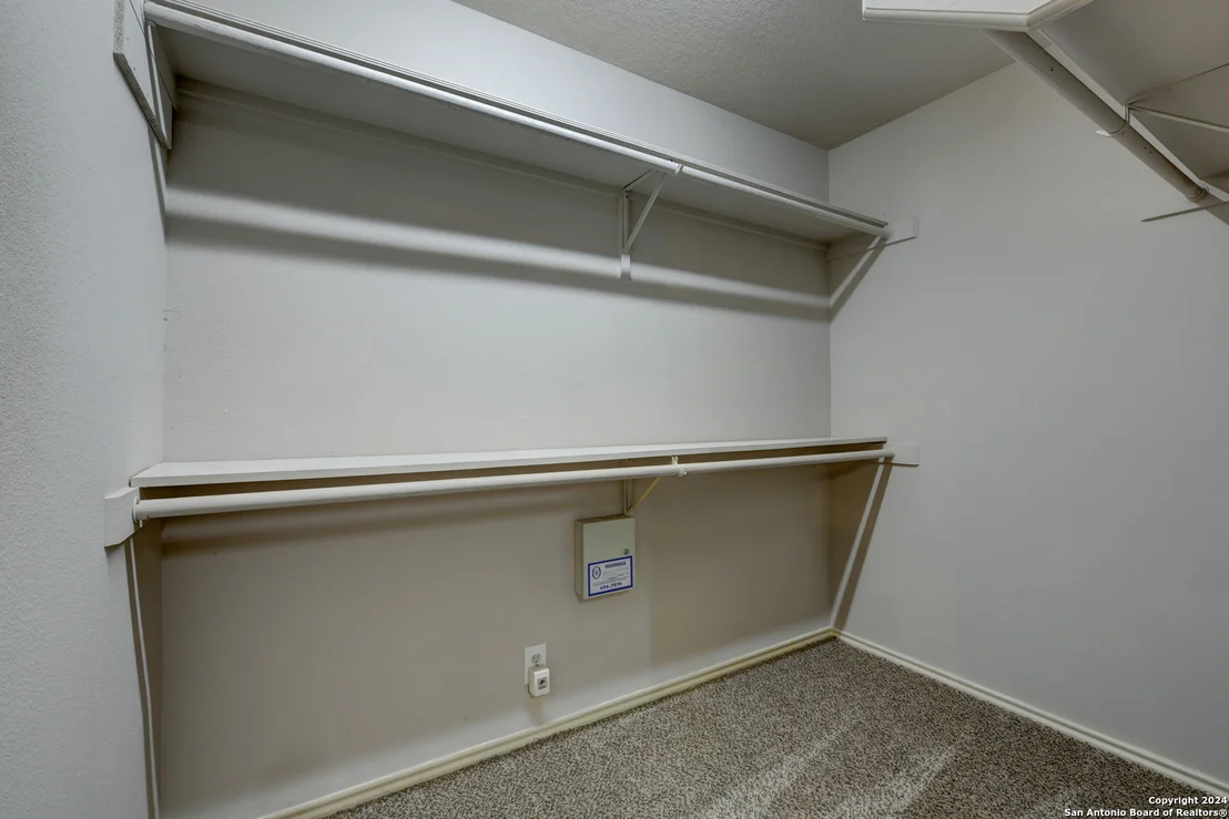 Photo of 2754 MONTEBELLO