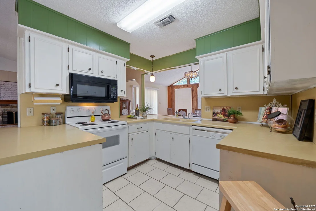 Photo of 7038 Forest Meadow
